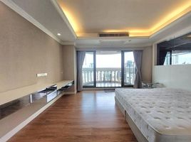 1 Schlafzimmer Appartement zu vermieten im Nusa State Tower Condominium, Si Lom