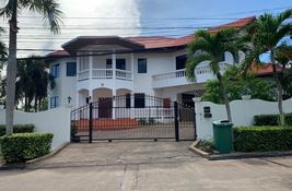 4 bedroom House for sale in Chon Buri, Thailand