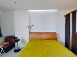 Studio Apartment for sale at TC Green Rama 9, Huai Khwang