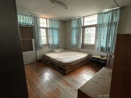 4 Bedroom House for sale at Ban Kasemsamran 2, Phra Khanong Nuea, Watthana