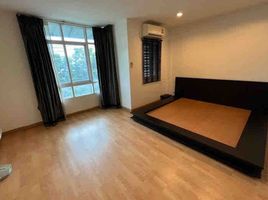 3 Bedroom Townhouse for sale at The Roof Cheangwattana, Bang Talat