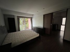 3 Schlafzimmer Wohnung zu vermieten im Baan Rom Yen Ekkamai 2, Khlong Toei