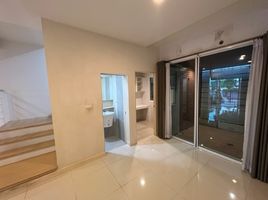 3 Bedroom Villa for sale at Baan Klang Muang Ratchada-Wongsawang, Suan Yai, Mueang Nonthaburi, Nonthaburi