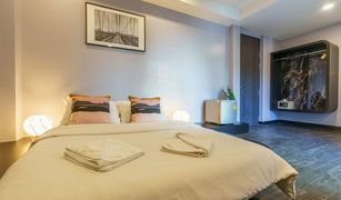 16 Bedrooms Hotel for sale in Khlong Toei, Bangkok 