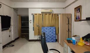 2 Bedrooms Townhouse for sale in Khlong Nueng, Pathum Thani Baan Pornthaveewat 1