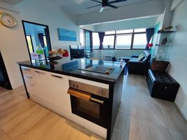 2 Bedroom Condo for sale at Blue Wave, Nong Kae