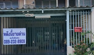 3 Bedrooms Townhouse for sale in Khlong Thanon, Bangkok 