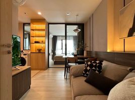 1 Bedroom Condo for rent at Life One Wireless, Lumphini