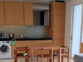 1 Schlafzimmer Appartement zu vermieten im Saladaeng Residences, Si Lom