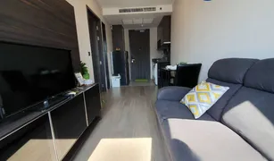 曼谷 Khlong Toei Nuea Ashton Asoke 1 卧室 顶层公寓 售 