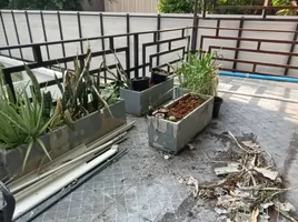 1 Schlafzimmer Einzelhandelsfläche zu vermieten in BRT Station, Bangkok, Khlong Tan Nuea, Watthana, Bangkok