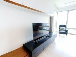 2 Schlafzimmer Appartement zu vermieten im 185 Rajadamri, Lumphini, Pathum Wan