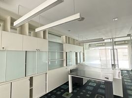 250 SqM Office for rent in Lat Phrao 83 MRT, Phlapphla, Khlong Chaokhun Sing