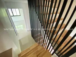 3 Bedroom Townhouse for sale in Mueang Pathum Thani Pathum Thani, Ban Klang, Mueang Pathum Thani, Pathum Thani, Thailand