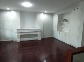 3 Bedroom Townhouse for rent in Thong Lo Boat Station, Bang Kapi, Khlong Tan Nuea