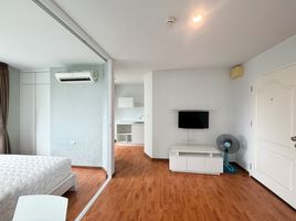 1 Bedroom Apartment for sale at Tulip Lite Condo, Om Noi, Krathum Baen