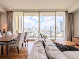 2 Bedroom Apartment for sale at Royce Private Residences, Khlong Toei Nuea