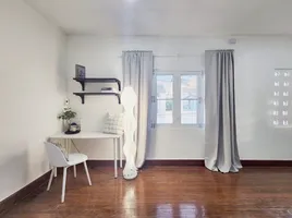 บ้านเดี่ยว 5 ห้องนอน ให้เช่า ในทำเล กรุงเทพมหานคร, จอมพล, จตุจักร, กรุงเทพมหานคร