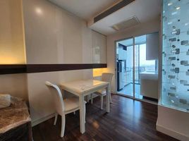 在The Room Sukhumvit 62租赁的1 卧室 公寓, Bang Chak