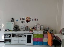 6 Schlafzimmer Reihenhaus zu verkaufen im Nirun Siri Avenue Nawamin 51, Khlong Chan, Bang Kapi, Bangkok