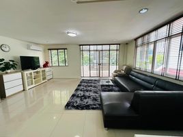 4 спален Дом for rent in The Commons, Khlong Tan Nuea, Khlong Tan Nuea