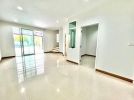 4 Bedroom Townhouse for sale at Golden Town 2 Bangna-Suanluang, Racha Thewa