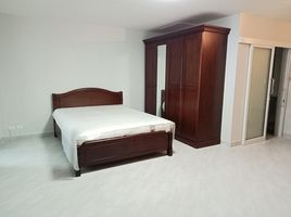 1 спален Кондо на продажу в Saengthong Condominium, Ча Ам