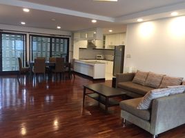2 Schlafzimmer Wohnung zu vermieten im Mela Mansion, Khlong Toei Nuea