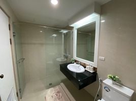 3 Bedroom Condo for rent at G.P. Grande Tower, Khlong Toei Nuea