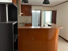 2 Bedroom Condo for rent at Witthayu Complex, Makkasan