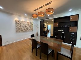 3 спален Кондо в аренду в The Cadogan Private Residences, Khlong Tan Nuea, Щаттхана