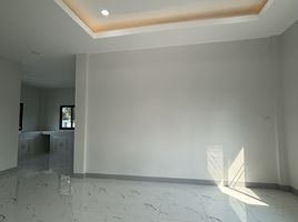 2 Schlafzimmer Haus zu verkaufen in Mueang Phitsanulok, Phitsanulok, Wat Chan, Mueang Phitsanulok, Phitsanulok