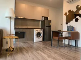 2 спален Кондо в аренду в Brown Condo Ratchada 32, Wong Sawang