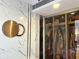 1 Bedroom Condo for sale at One 9 Five Asoke - Rama 9, Huai Khwang