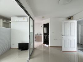 1 Schlafzimmer Wohnung zu vermieten im D Condo Rattanathibet, Sai Ma