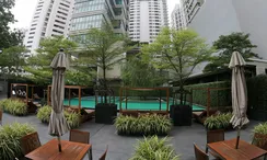 Фото 3 of the Communal Pool at The Emporio Place