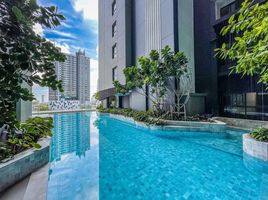 1 Bedroom Condo for rent at Ideo Sathorn Wongwianyai, Khlong Ton Sai