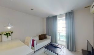 1 Bedroom Condo for sale in Si Phraya, Bangkok The Surawong