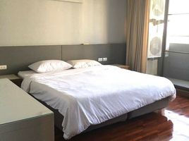 3 Schlafzimmer Wohnung zu vermieten im M Residence by Mahajak Apartment, Khlong Toei Nuea