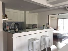 2 Schlafzimmer Appartement zu vermieten im Sukhumvit House, Khlong Toei Nuea