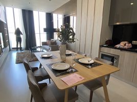 2 Schlafzimmer Appartement zu vermieten im Noble Ploenchit, Lumphini