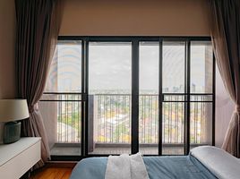 1 Bedroom Apartment for sale at Noble Reveal, Phra Khanong Nuea