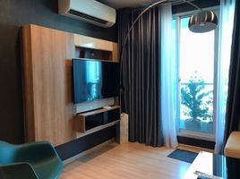 2 Bedroom Condo for sale at Rhythm Sathorn, Thung Wat Don