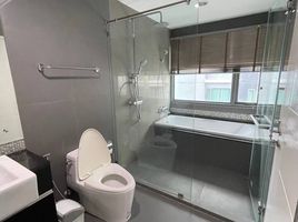 1 Schlafzimmer Appartement zu vermieten im The Crest Sukhumvit 34, Khlong Tan