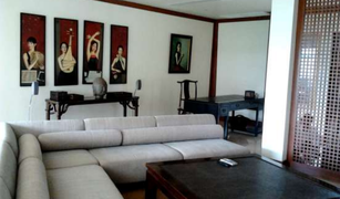 3 Bedrooms Condo for sale in Na Chom Thian, Pattaya Baan Somprasong