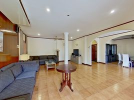 4 Schlafzimmer Reihenhaus zu vermieten im Country Club Villa , Nong Prue, Pattaya, Chon Buri