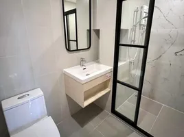 1 Bedroom Condo for rent at Metris Rama 9-Ramkhamhaeng, Hua Mak