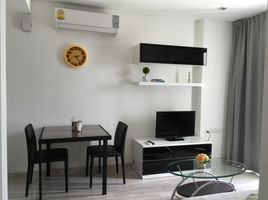 2 Bedroom Condo for rent at Ideo Mobi Sathorn, Bang Lamphu Lang