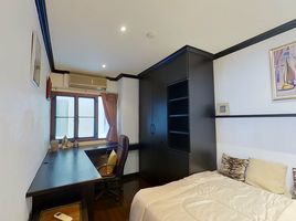 2 спален Кондо в аренду в Top View Tower, Khlong Tan Nuea