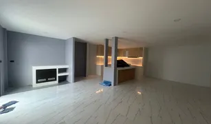 3 Schlafzimmern Haus zu verkaufen in Pa Khlok, Phuket Baan Promphun Paklok
